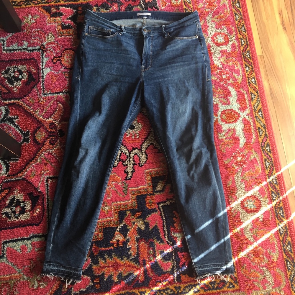 Good American Good Legs Skinny Jeans